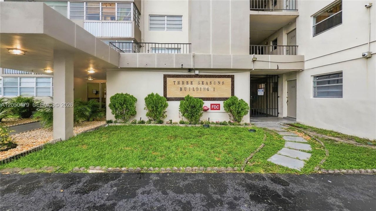 16450 Miami Dr, Unit 103, North Miami Beach, FL 33162 Photo