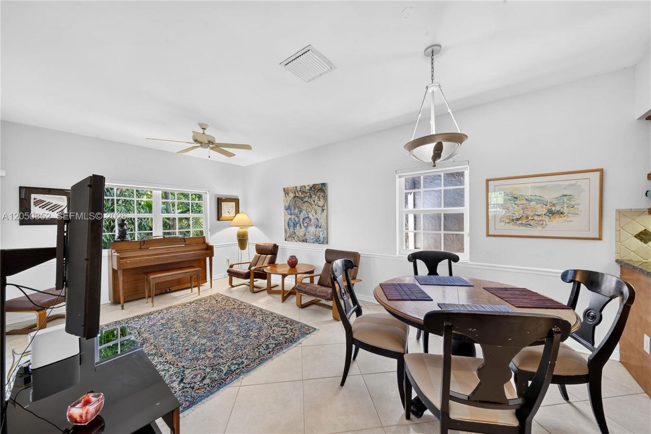 4820 Campo Sano Ct, Coral Gables, FL 33146 Photo