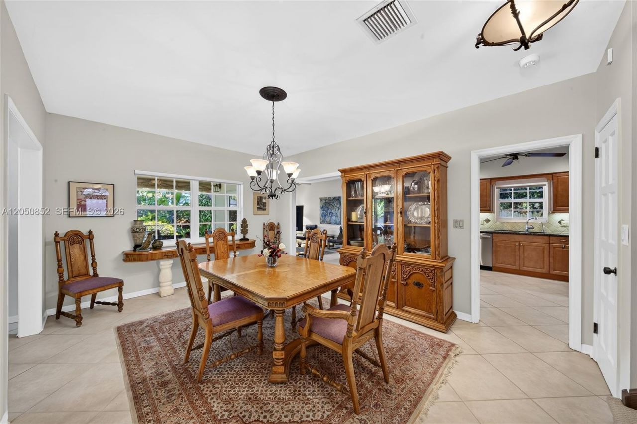 4820 Campo Sano Ct, Coral Gables, FL 33146 Photo