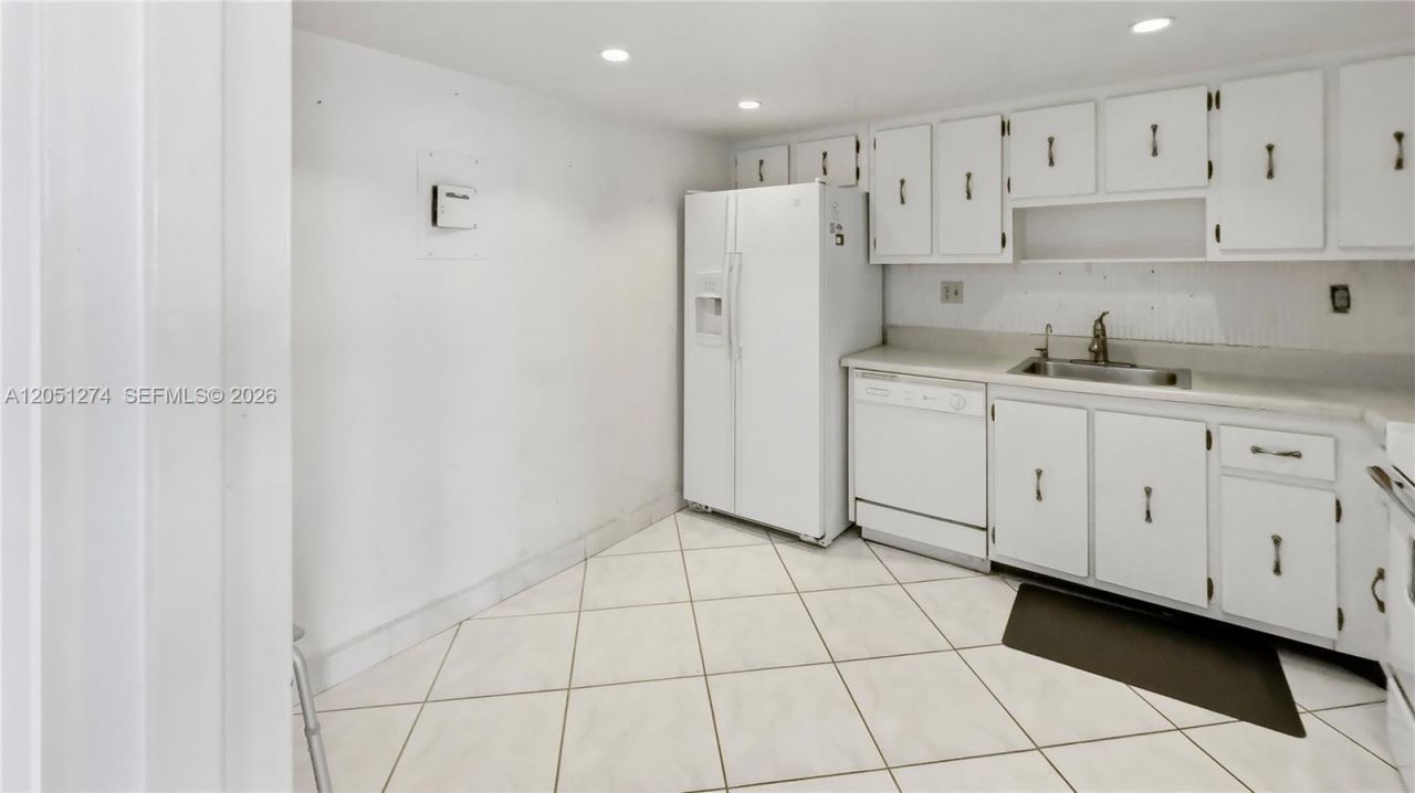301 174th St , Unit 1907, Sunny Isles Beach, FL 33160 Photo