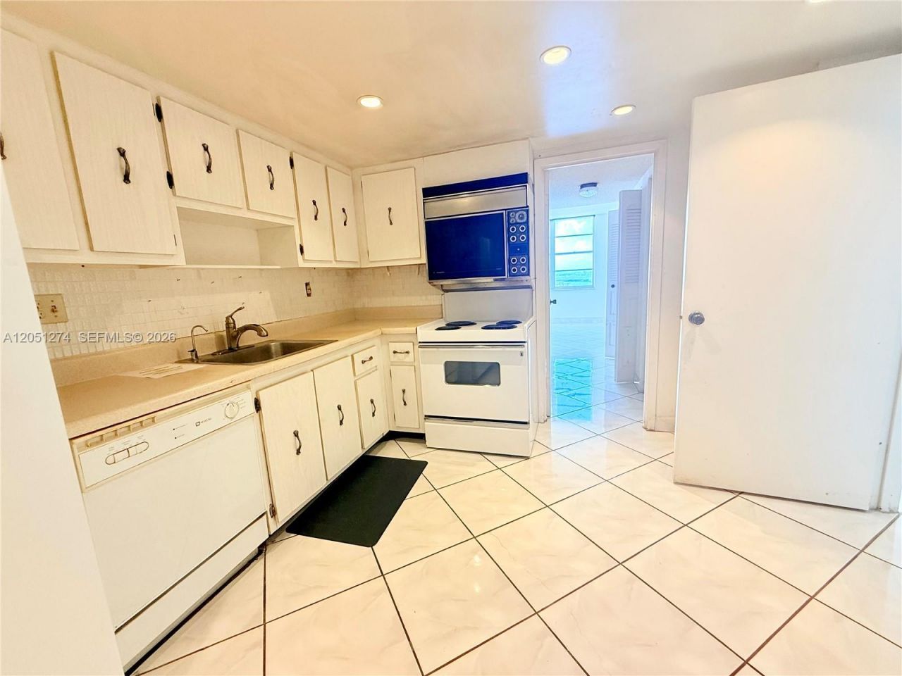 301 174th St , Unit 1907, Sunny Isles Beach, FL 33160 Photo
