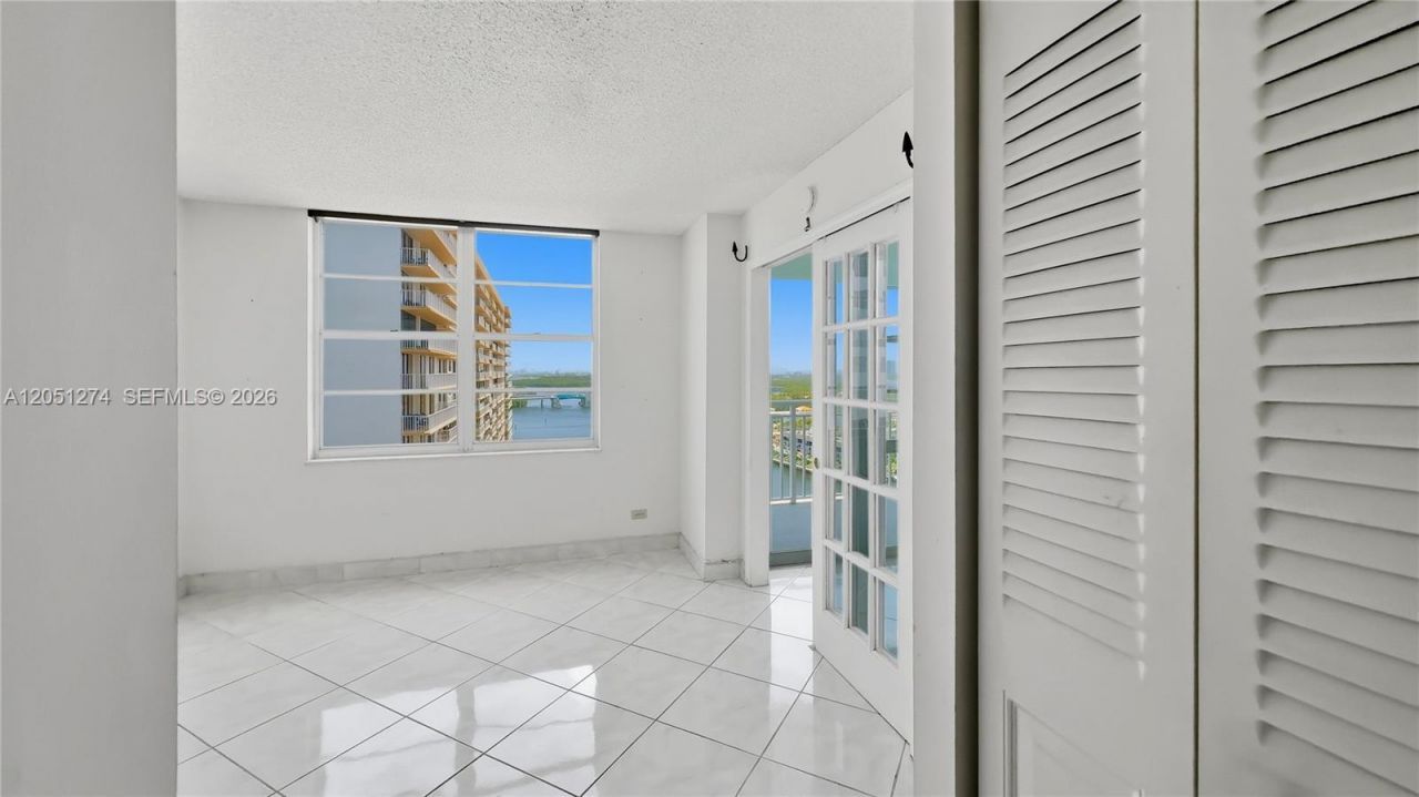 301 174th St , Unit 1907, Sunny Isles Beach, FL 33160 Photo