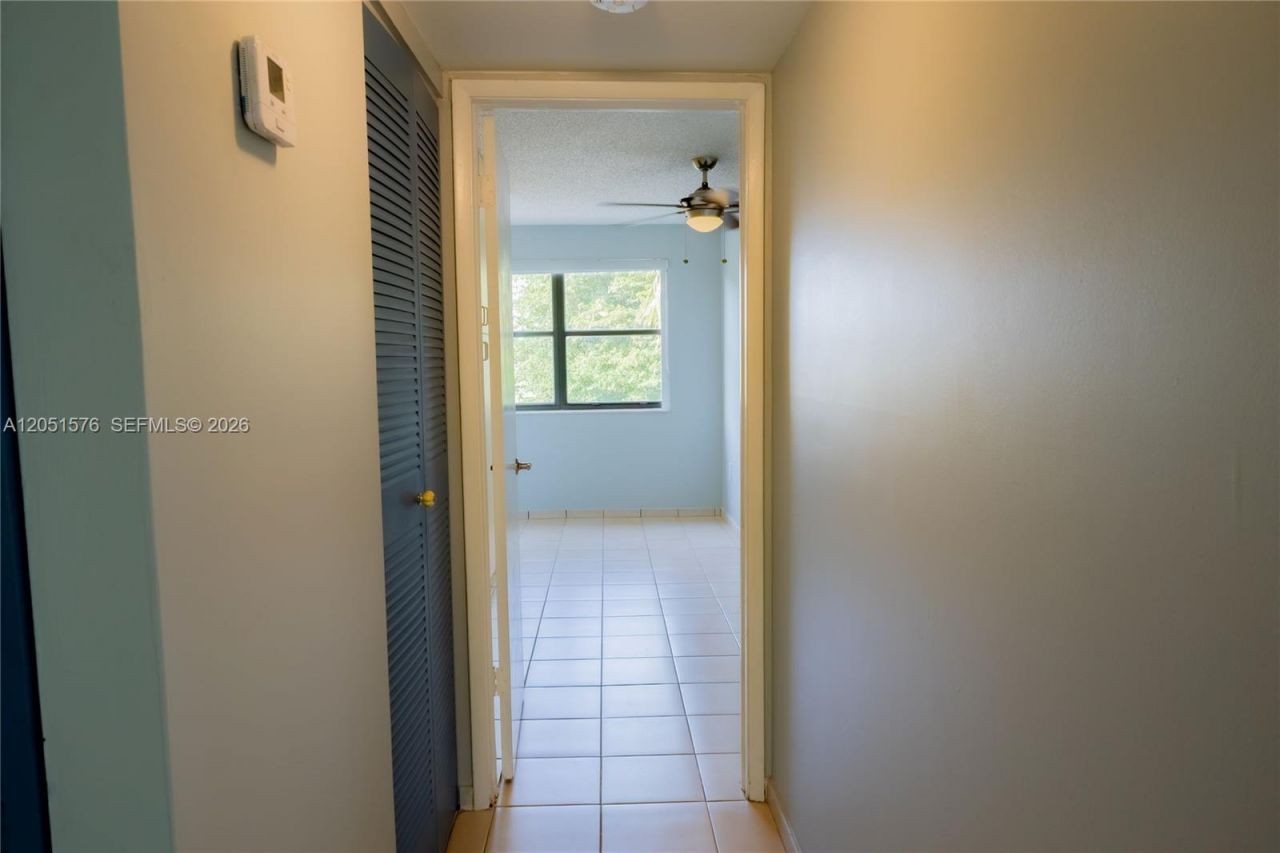 10000 NW 9th St Cir , Unit 21, Miami, FL 33172 Photo