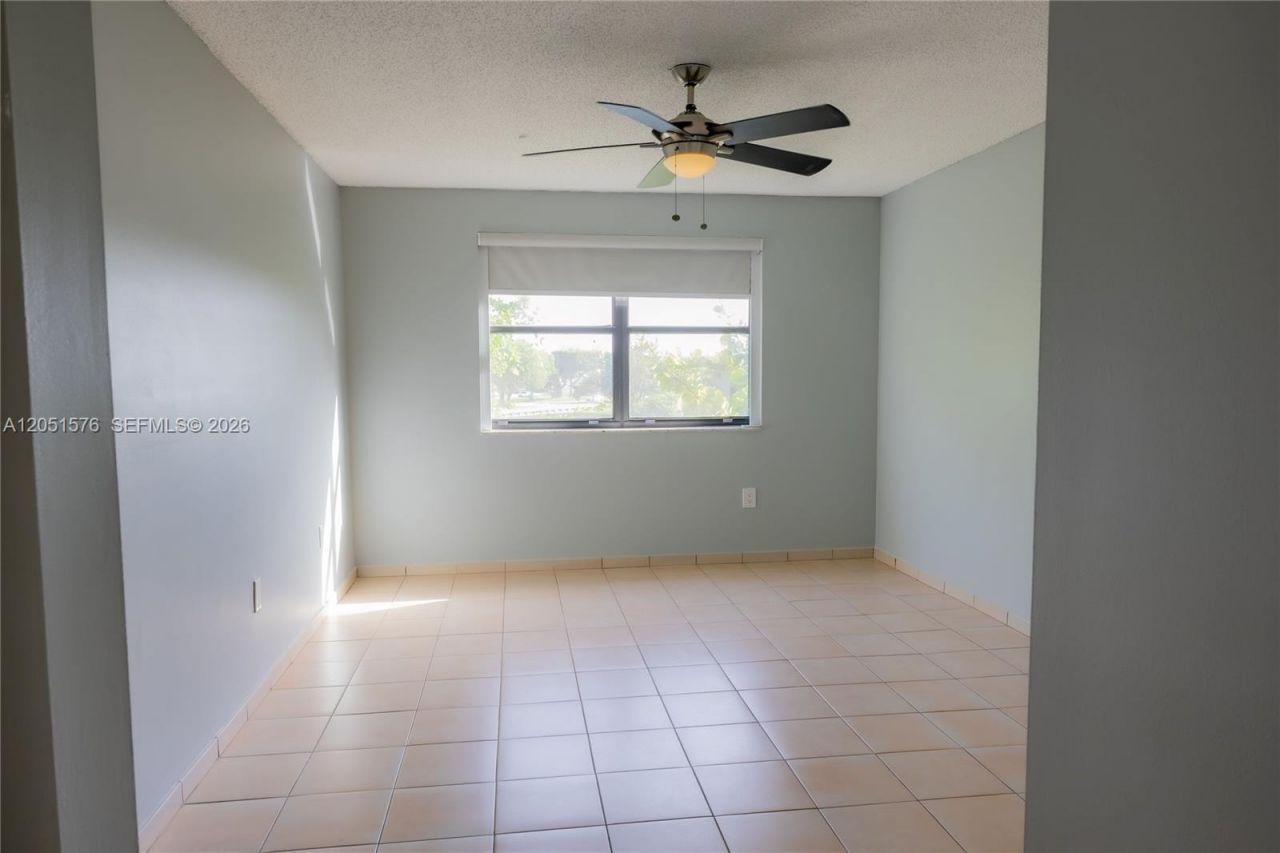 10000 NW 9th St Cir , Unit 21, Miami, FL 33172 Photo