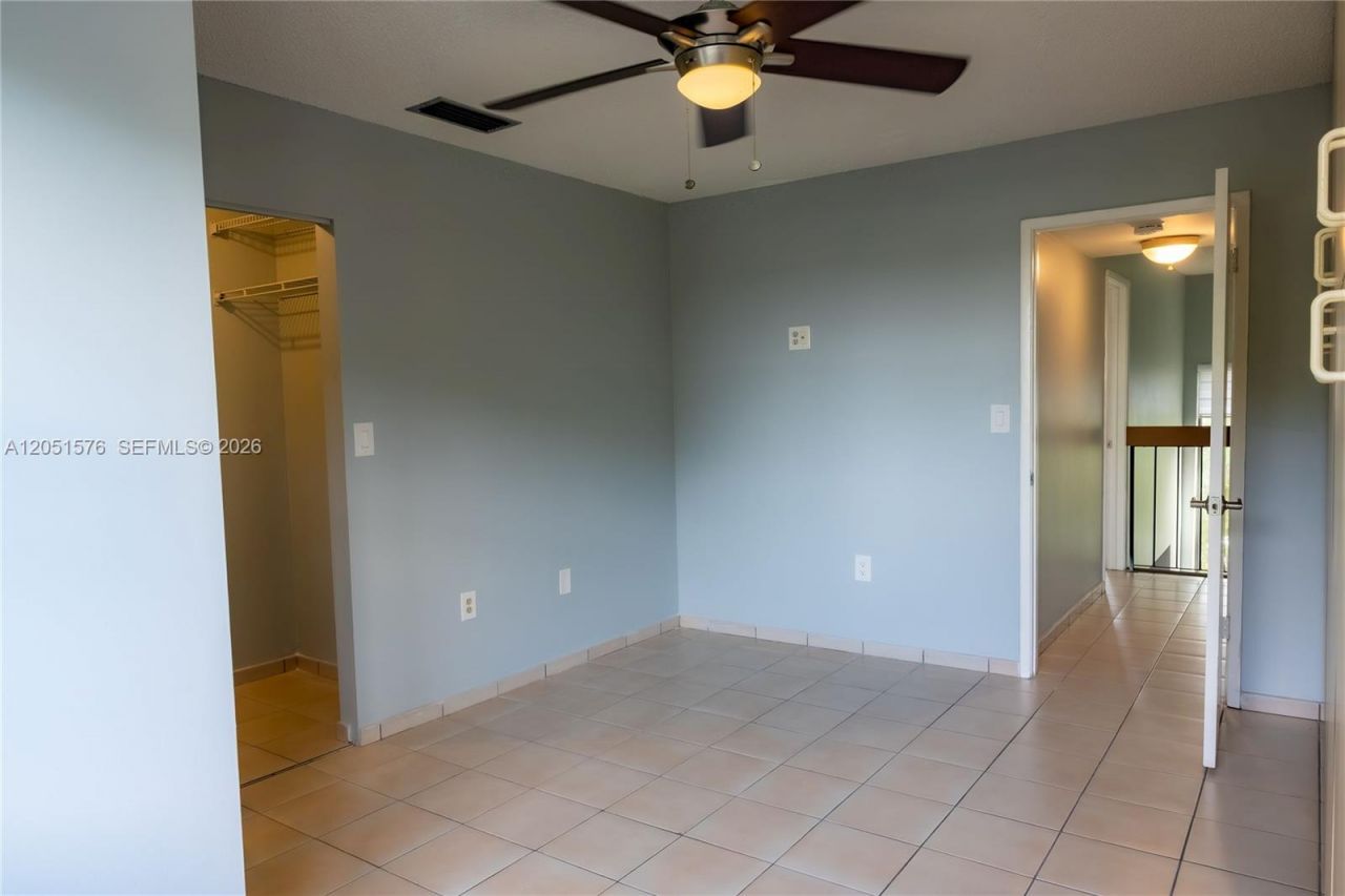 10000 NW 9th St Cir , Unit 21, Miami, FL 33172 Photo