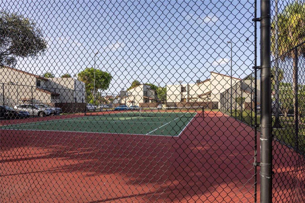10000 NW 9th St Cir , Unit 21, Miami, FL 33172 Photo