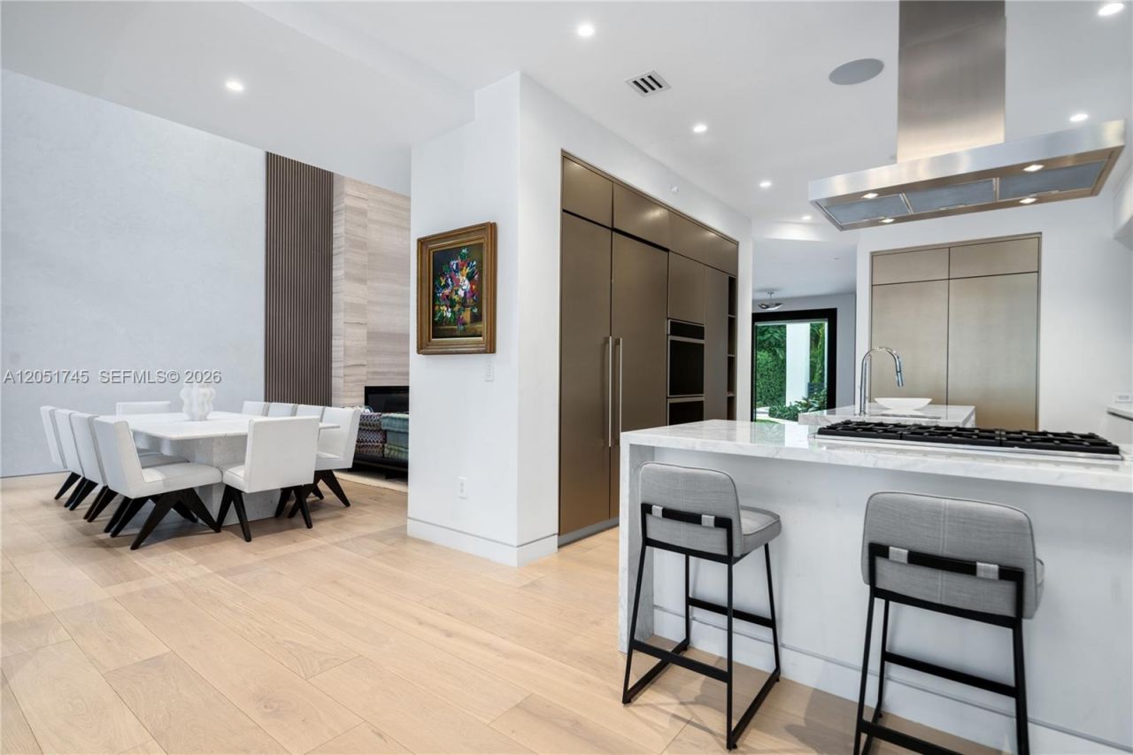 4442 Prairie Ave , Miami Beach, FL 33140 Photo
