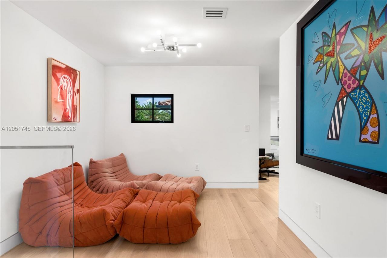 4442 Prairie Ave , Miami Beach, FL 33140 Photo