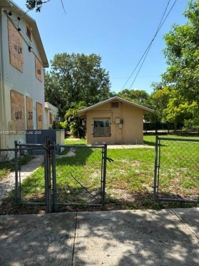 1133 NW 79th Ter, Miami, FL 33150 Photo