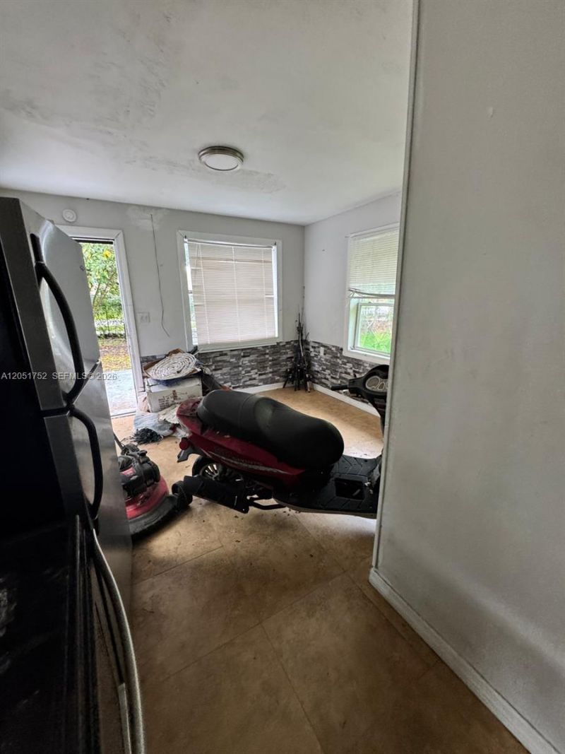 1133 NW 79th Ter, Miami, FL 33150 Photo