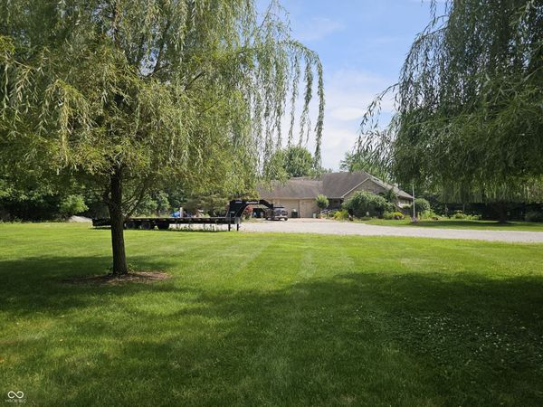 105 W County Road 900 N, Lizton, IN 46149