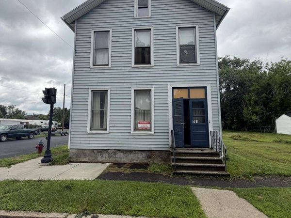 761 2nd Avenue, Troy, NY 12182
