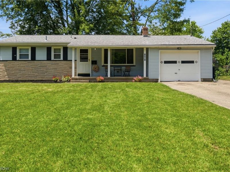 1782 Nova Lane, Poland, OH 44514 Photo 1