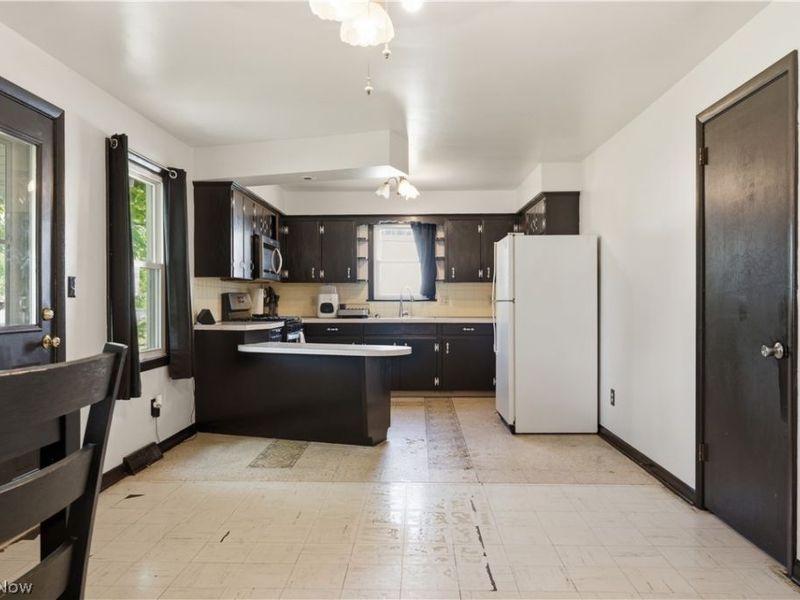 1782 Nova Lane, Poland, OH 44514 Photo 8