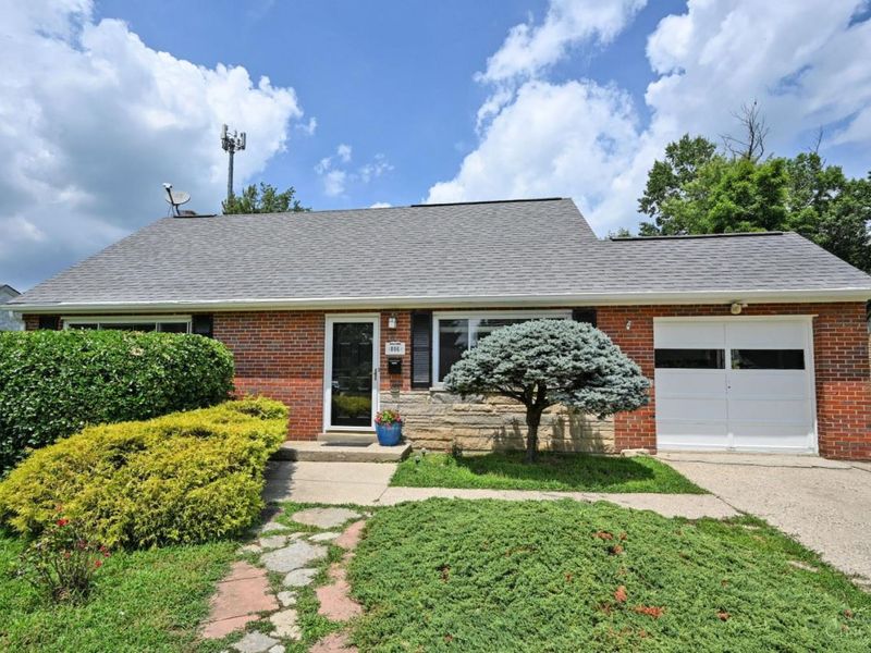 886 Sabino Court, Springfield Twp., OH 45231 Photo 1