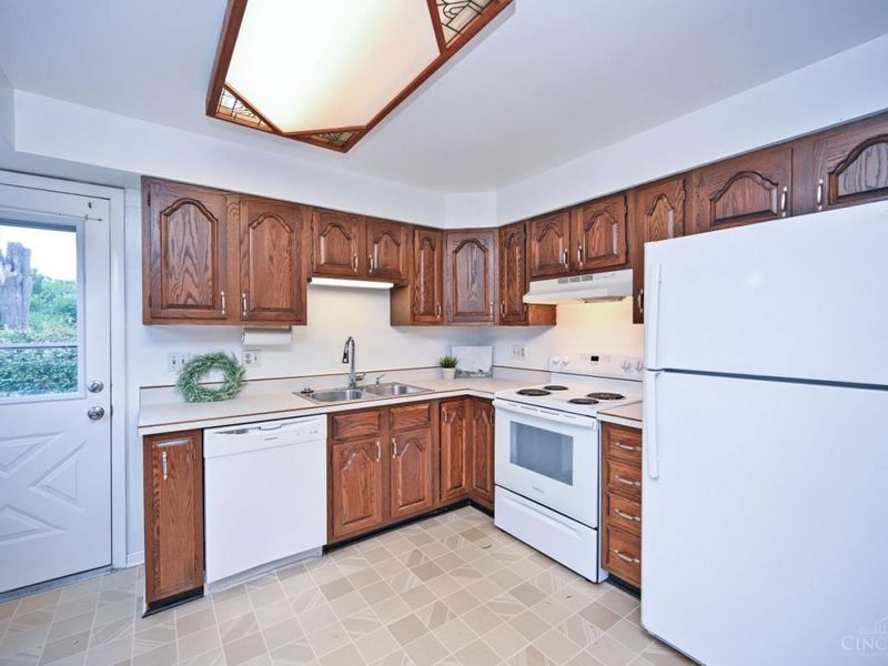 886 Sabino Court, Springfield Twp., OH 45231 Photo 11