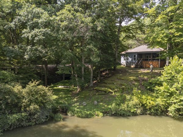 4280 Buffalo Road , Hohenwald, TN 38462