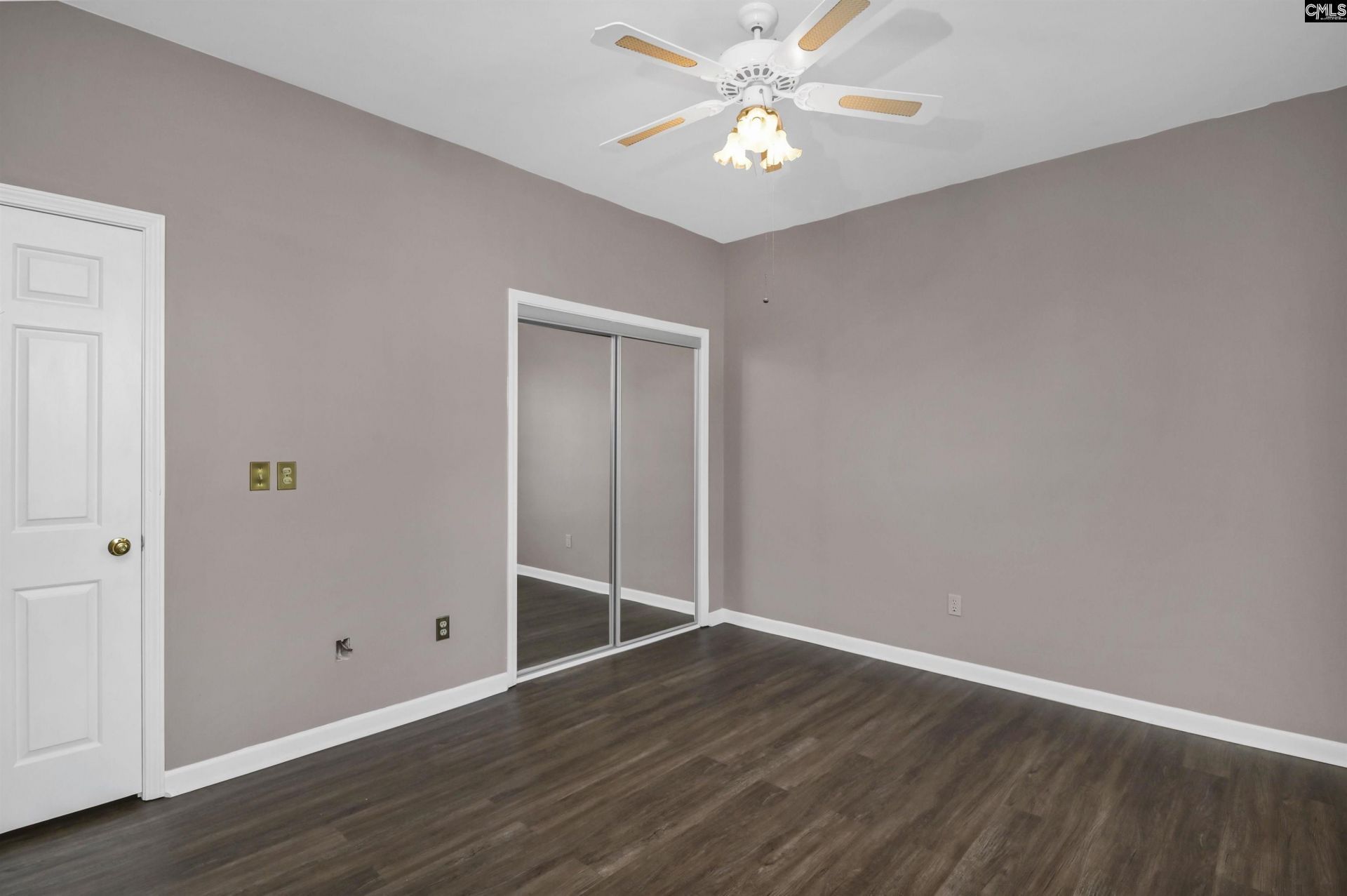 118 Fredricksburg Way Photo 20