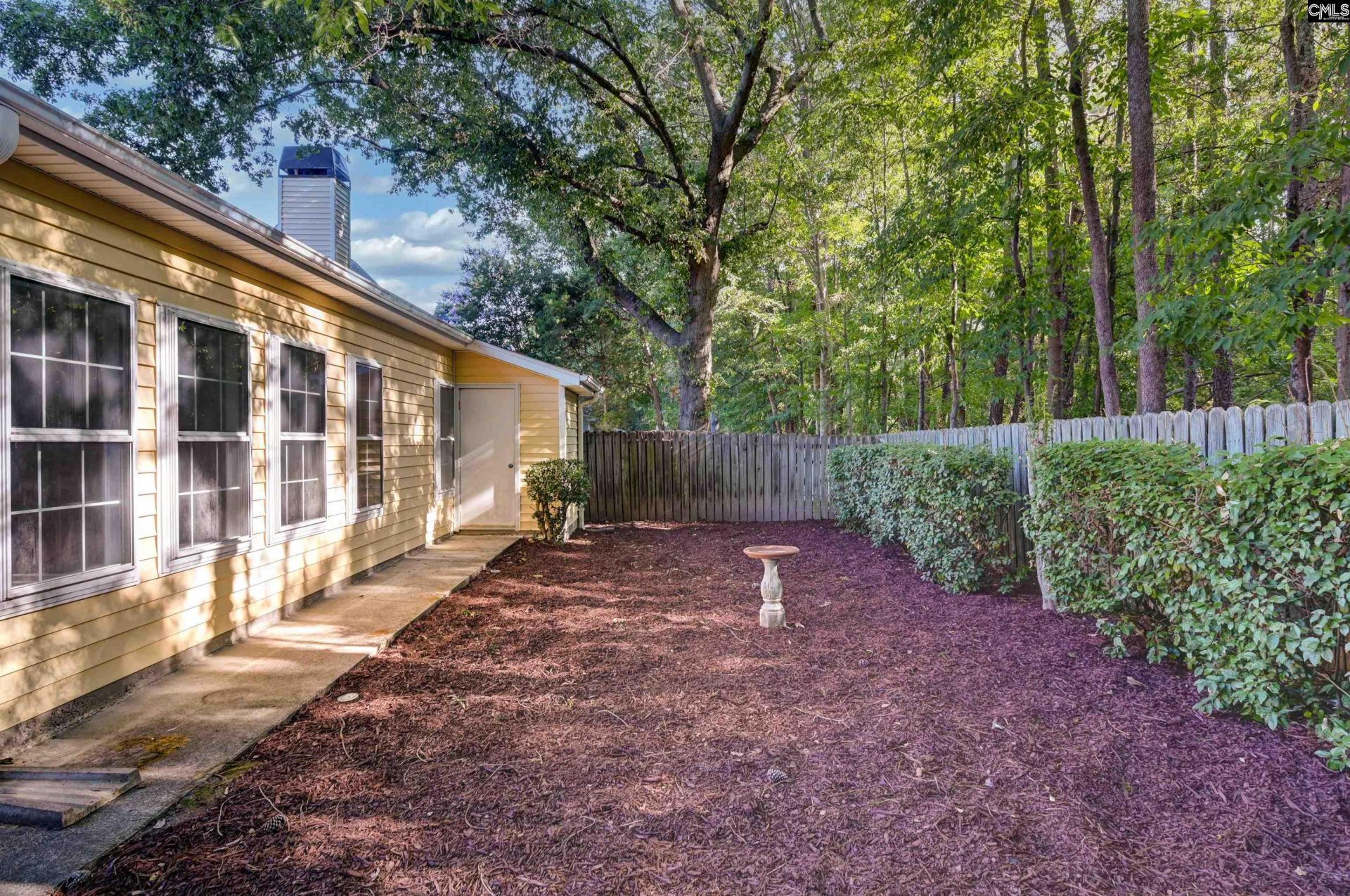 118 Fredricksburg Way Photo 31