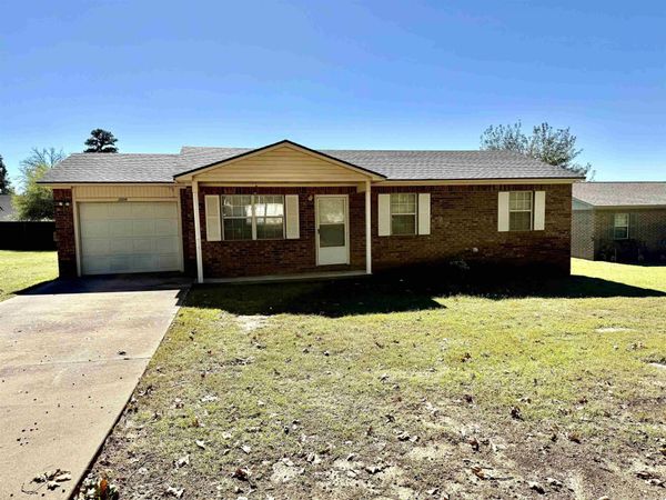 1008 Mill Road, Clarksville, AR 72830