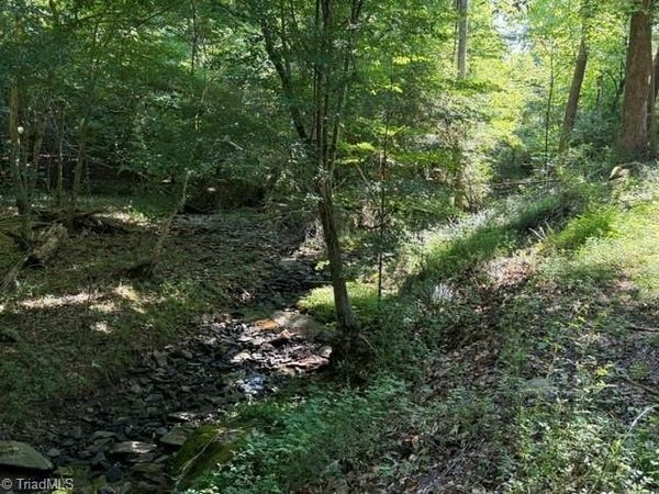 3308 Creekridge Country Road , Randleman, NC 27317