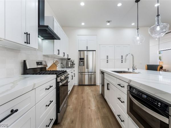 2824 Faiss Drive, Las Vegas, NV 89134