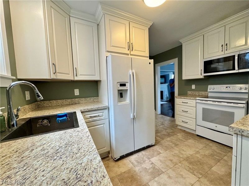 1163 Oxford Road, Cleveland Heights, OH 44121 Photo 11