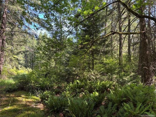 5596 Munn Rd , Highlands, BC V9E 1G7