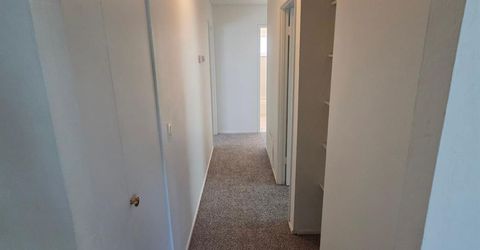 5689 Andrea Blvd, Sacramento, CA 95842 Photo