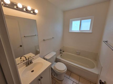 5689 Andrea Blvd, Sacramento, CA 95842 Photo