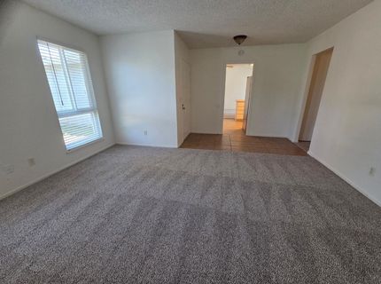 5689 Andrea Blvd, Sacramento, CA 95842 Photo