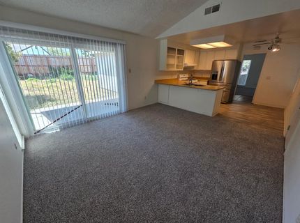 5689 Andrea Blvd, Sacramento, CA 95842 Photo