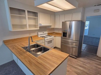 5689 Andrea Blvd, Sacramento, CA 95842 Photo