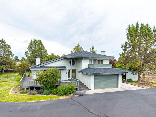 61670 Somerset Drive, Bend, OR 97702