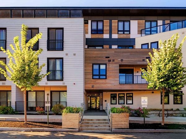 97 Elmwood Street, Unit 102, Cambridge, MA 02140