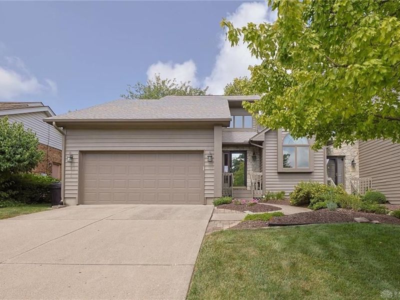 1816 Londonderry Drive, Unit 4, Middletown, OH 45042 Photo 1