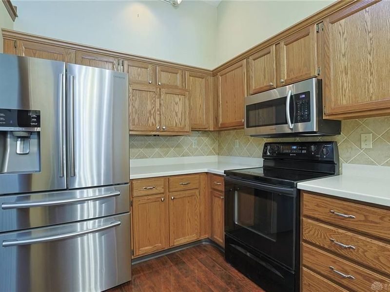1816 Londonderry Drive, Unit 4, Middletown, OH 45042 Photo 10