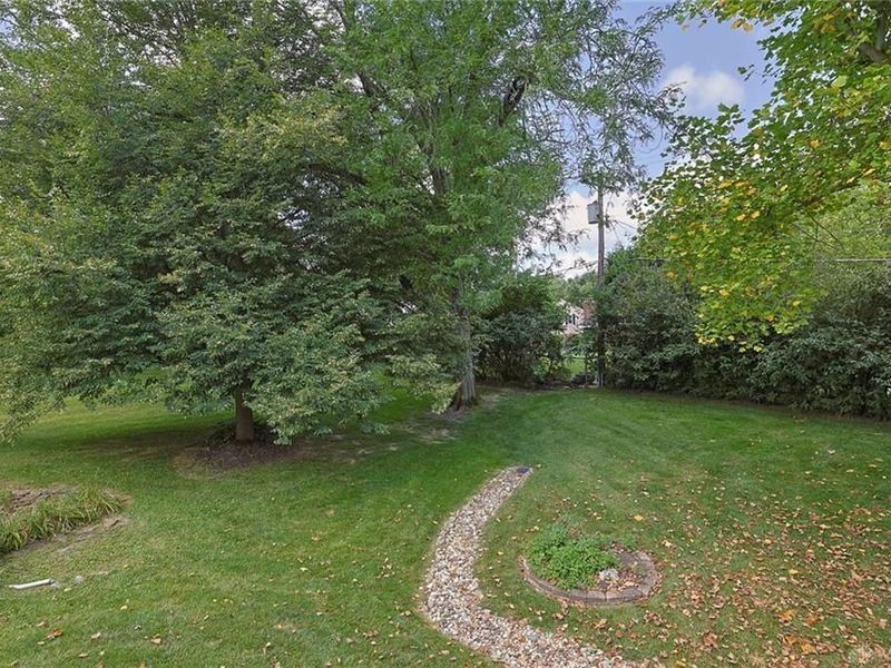 1816 Londonderry Drive, Unit 4, Middletown, OH 45042 Photo 33
