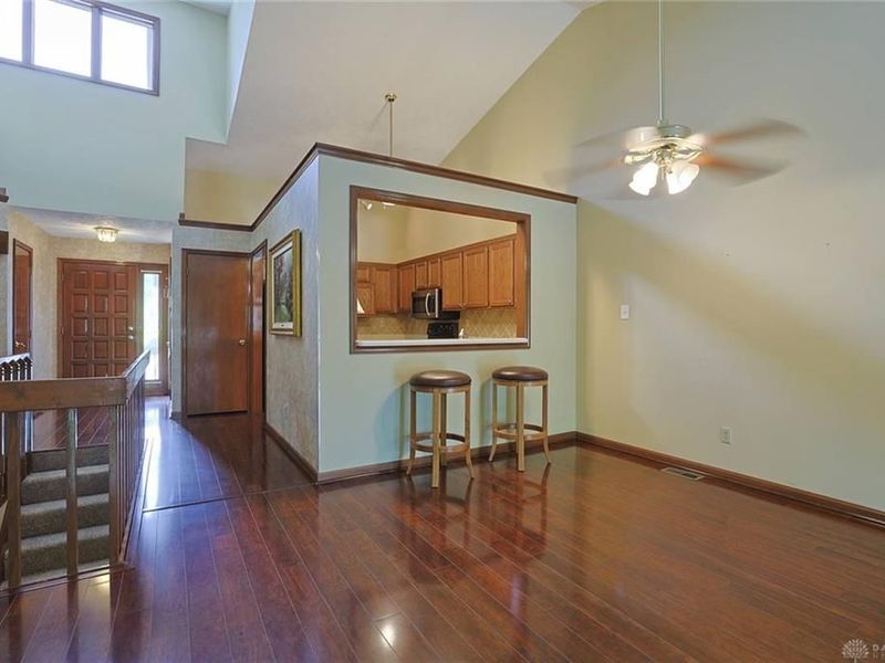 1816 Londonderry Drive, Unit 4, Middletown, OH 45042 Photo 8
