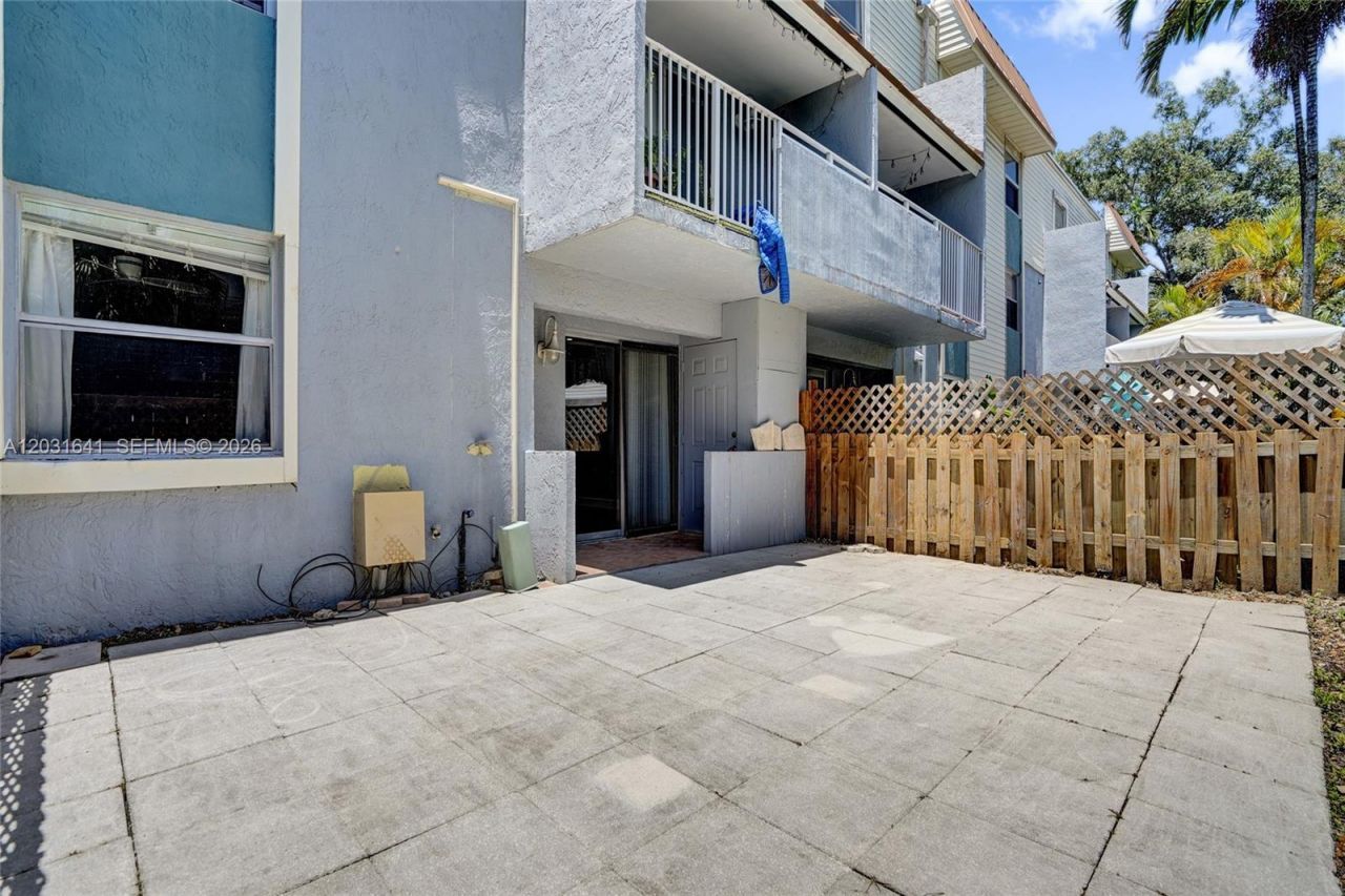 4600 SW 67 Ave , Unit 107, Miami, FL 33155 Photo