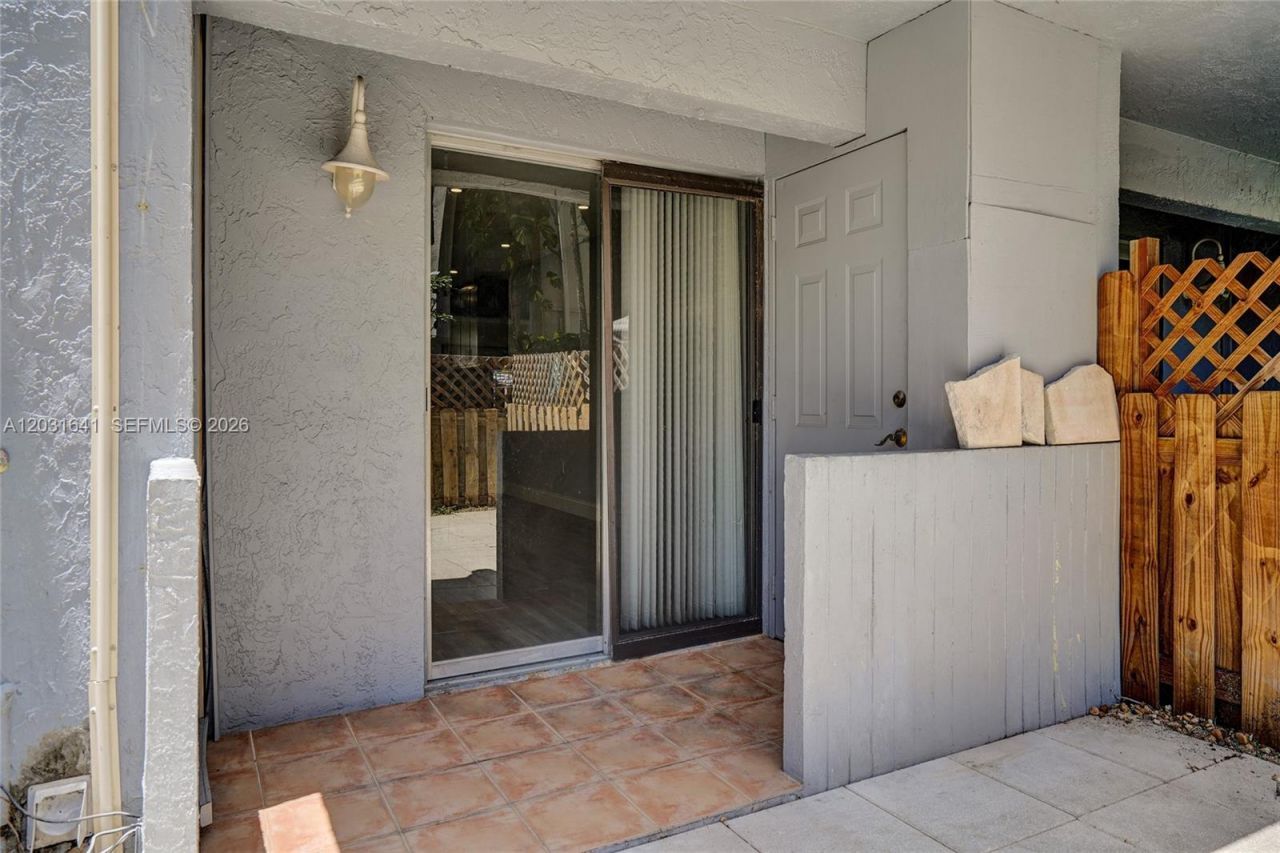 4600 SW 67 Ave , Unit 107, Miami, FL 33155 Photo