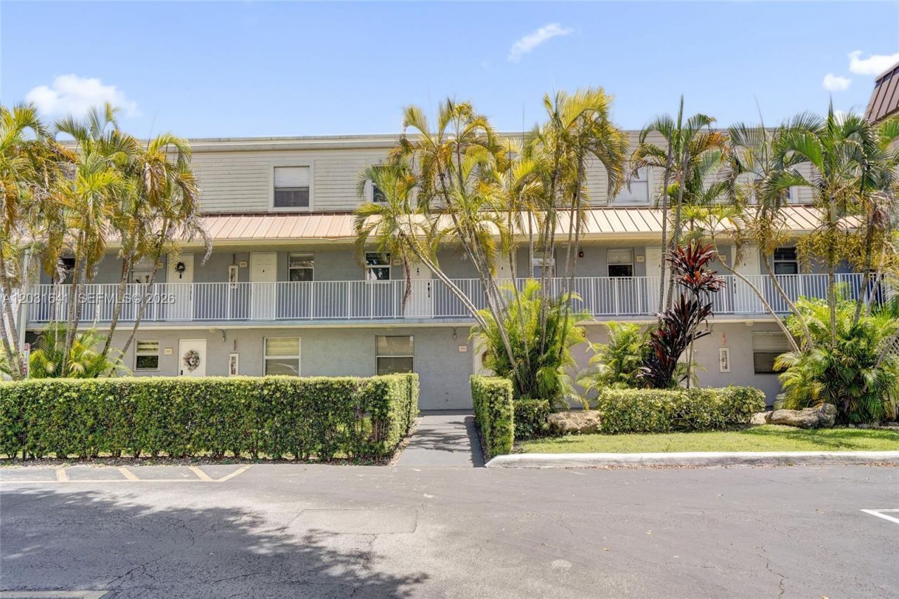 4600 SW 67 Ave , Unit 107, Miami, FL 33155 Photo