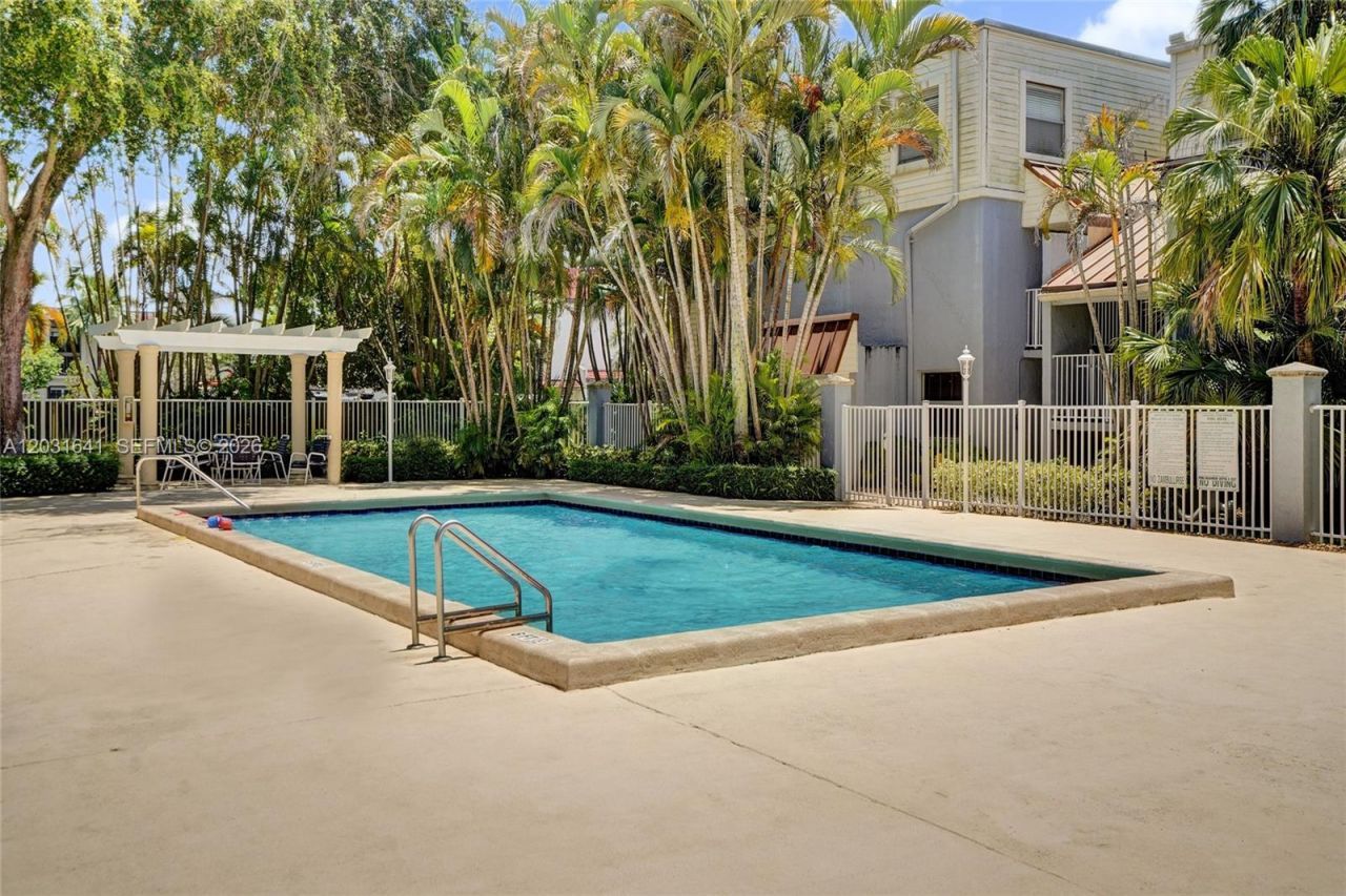 4600 SW 67 Ave , Unit 107, Miami, FL 33155 Photo