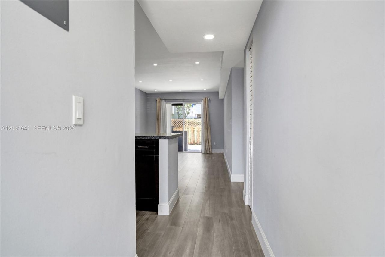 4600 SW 67 Ave , Unit 107, Miami, FL 33155 Photo