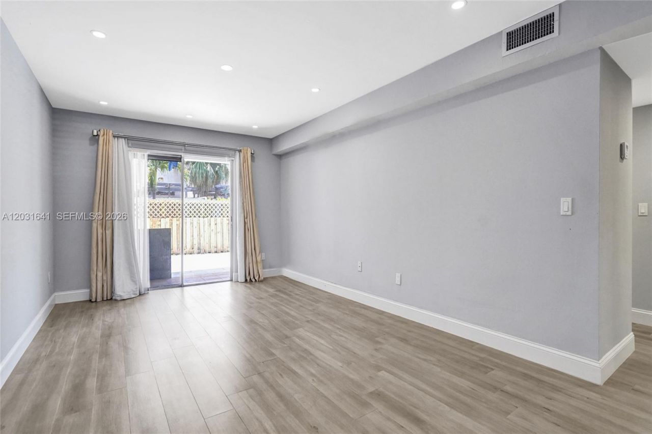 4600 SW 67 Ave , Unit 107, Miami, FL 33155 Photo