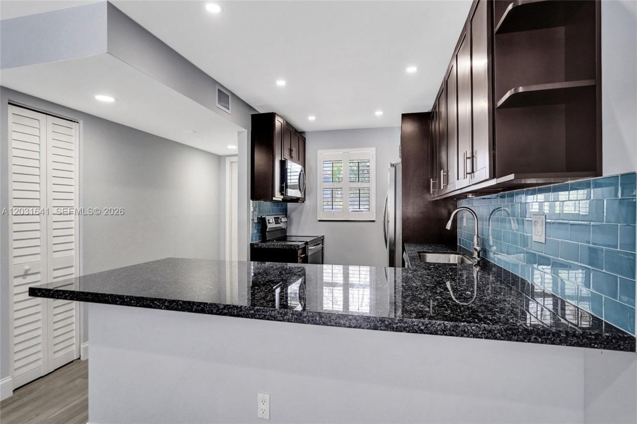 4600 SW 67 Ave , Unit 107, Miami, FL 33155 Photo