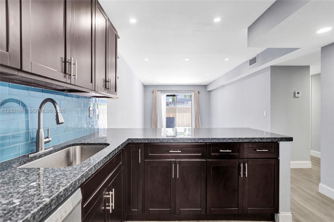 4600 SW 67 Ave , Unit 107, Miami, FL 33155 Photo