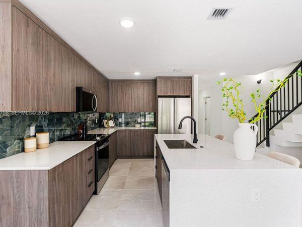 536 NW 14 CT , Florida City, FL 33034