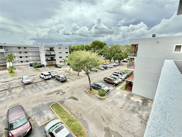 5765 W 25th Ct , Unit 402, Hialeah, FL 33016