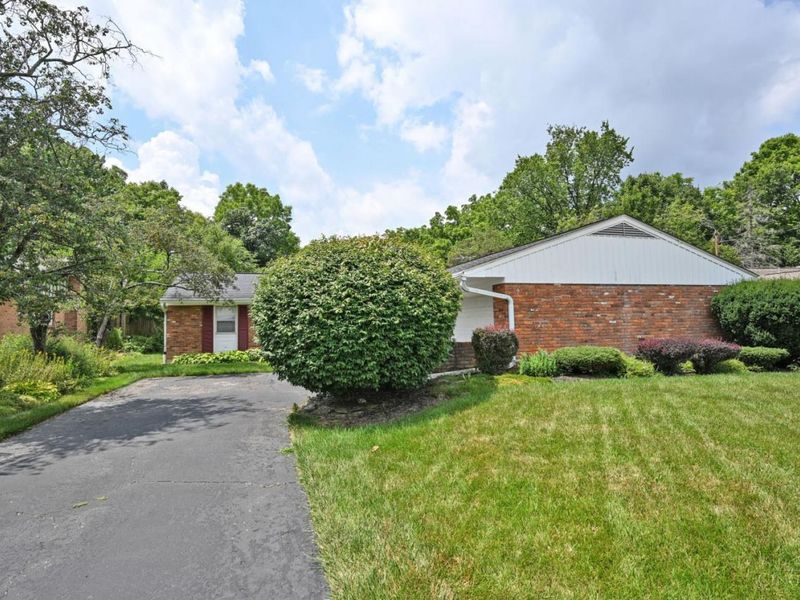 12045 Deerhorn Drive, Springfield Twp., OH 45240 Photo 2